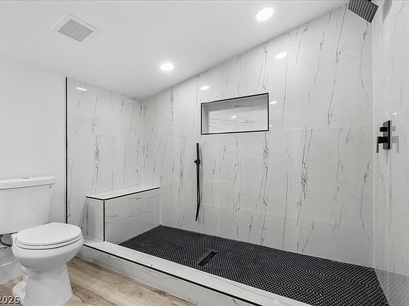 4th image of 655 F Ave