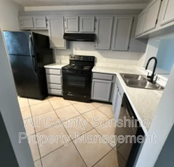2424 W Tampa Bay Blvd #L408 — Photo 4