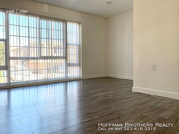 3rd image of 103 N Normandie Ave #201