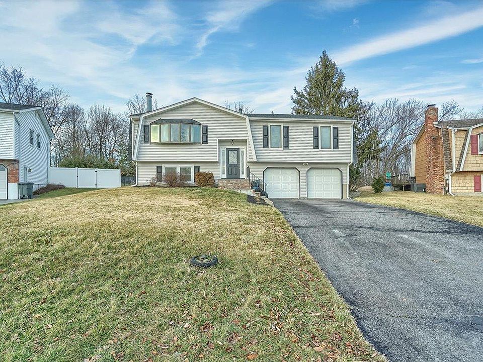 1st image of 20 Millard Cir