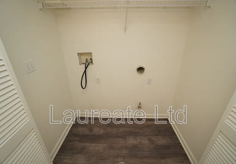 9962 E Idaho Cir #202 — Photo 15