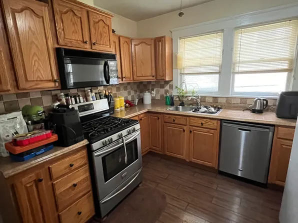 355 Morris St APT 1, Albany, NY 12208