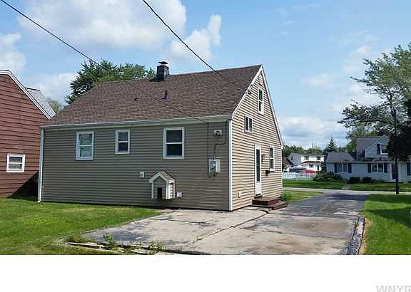 2nd image of 131 Gardenvale Dr