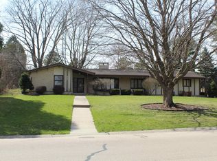 833 N Marion Ave, Janesville, WI 53548