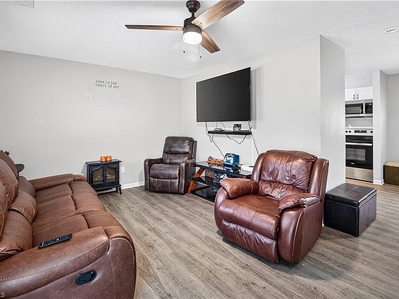 4th image of 977 Shalimar Dr