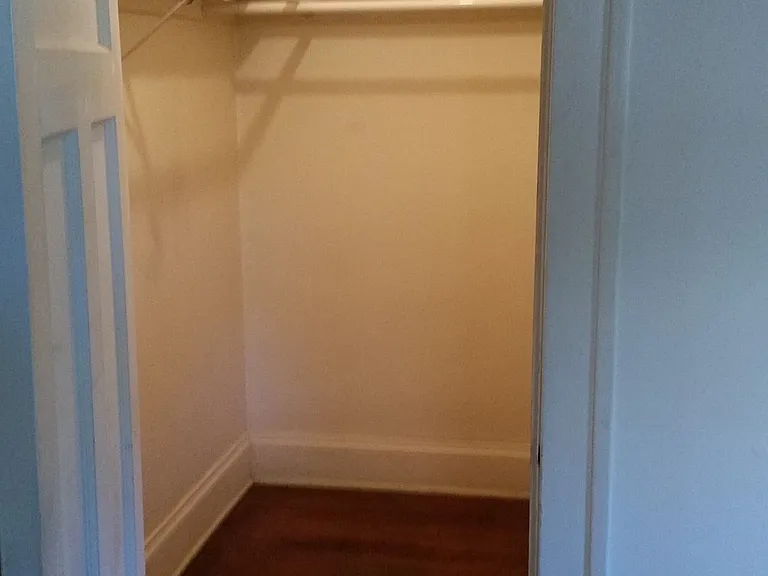 107 N Randall Ave — Photo 9