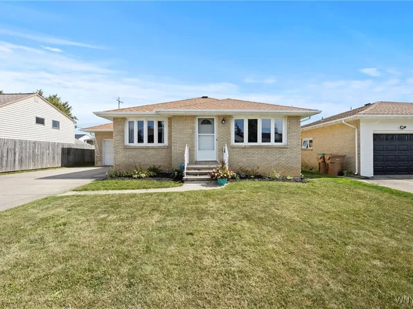 58 Ellsworth Dr, Cheektowaga, NY 14225