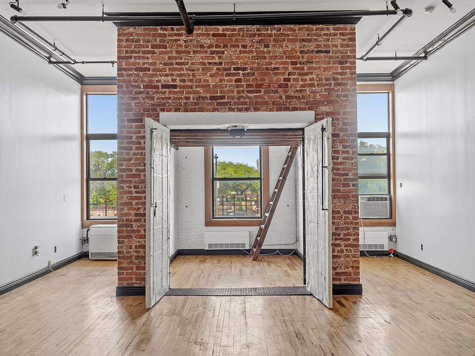 1st image of 250 Moore St APT 205
