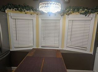 8763 W Eagle St, Hodgkins, IL