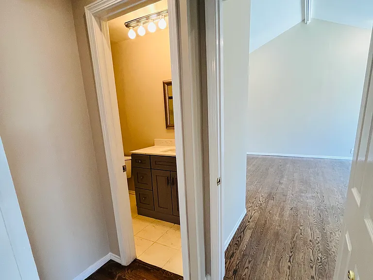 729 Orange Dr — Photo 10