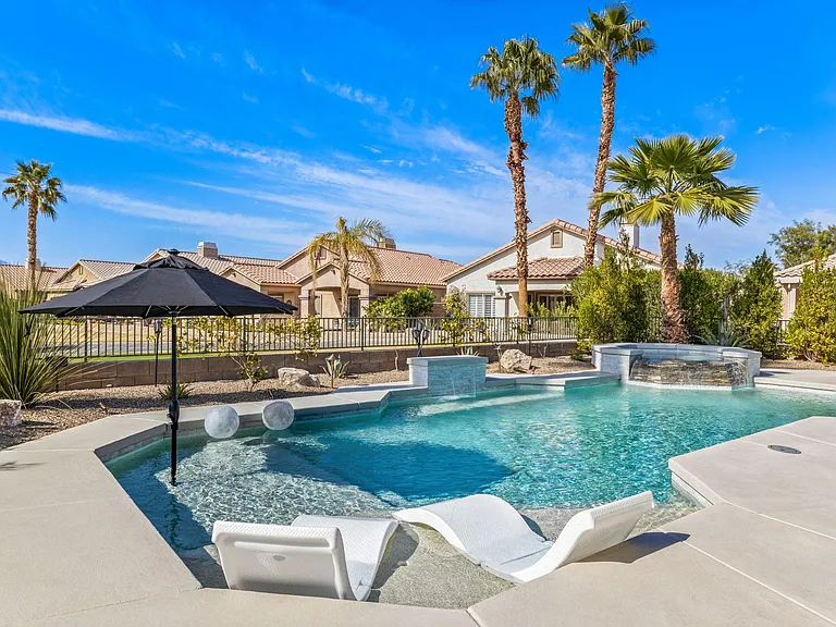 45163 Crystal Springs Dr — Photo 65
