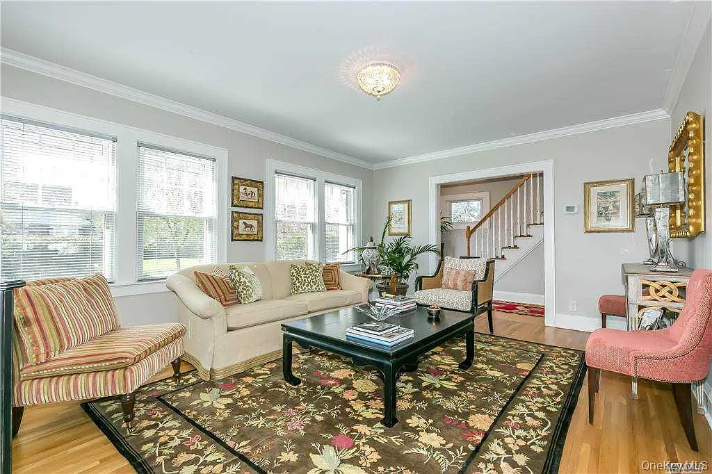 3 bed, 2.0 bath, 2000 sqft, $6,500 — Photo 3