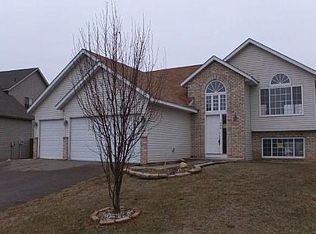 1800 Westchester Ln, Shakopee, MN 55379