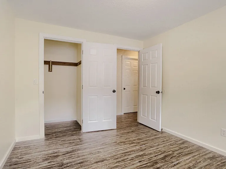 14539 SE Center St — Photo 22