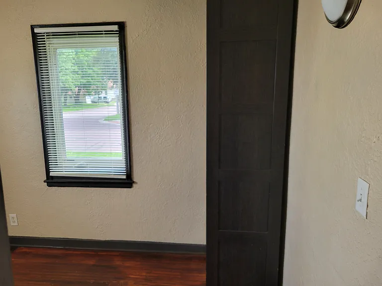 401 N Dewey St #401 — Photo 4