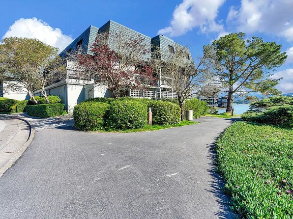 4 Greenwood Cove Dr APT D, Belvedere Tiburon, CA 94920