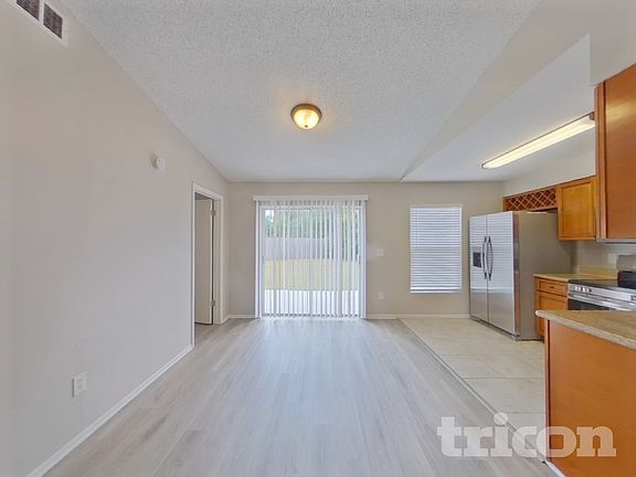 5th image of 14004 Basin St