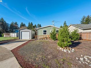 63454 James Dr, Coos Bay, OR 97420