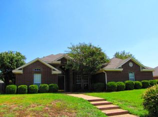312 Fannin Dr, Hewitt, TX 76643