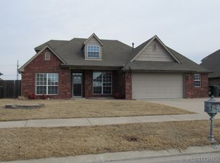 8809 N 144th East Ave, Owasso, OK 74055