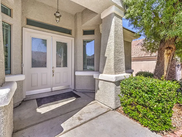 1393 Romanesca Dr — Photo 3