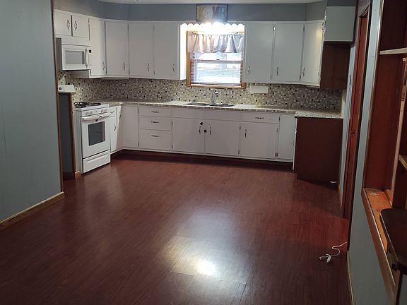 2nd image of 314 3rd St