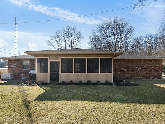 2nd image of 1772 State Road 25 W