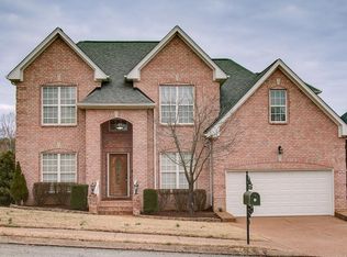106 Lake Ridge Dr, Hendersonville, TN 37075