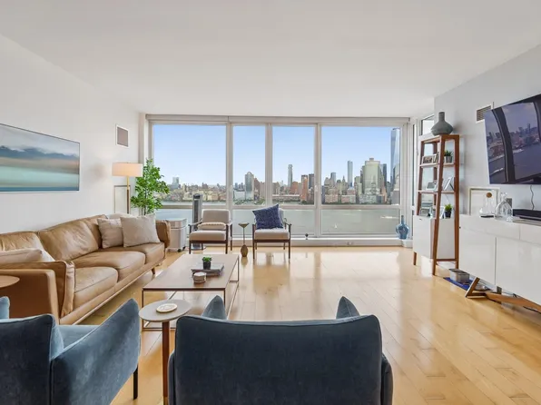 2 2nd St APT 3503, Jersey City, NJ 07302