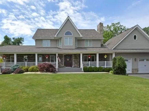 85 Mountain Ridge Dr