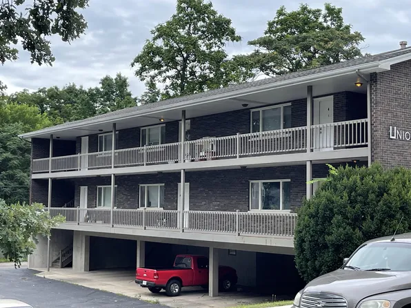 603 Union St APT 3, Valparaiso, IN 46383