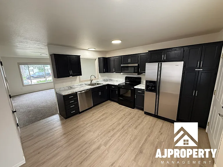 2809 E Bragstad Dr #3 — Photo 5
