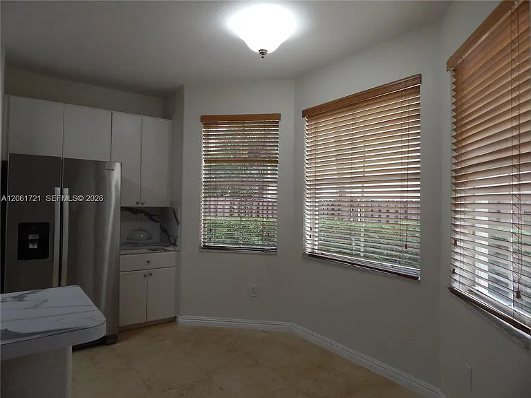 320 SW 87th Ct — Photo 12