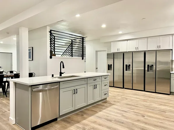 1587 West 35th Street