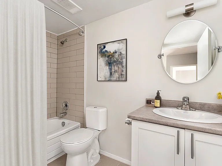 2077 Prospect St — Photo 12