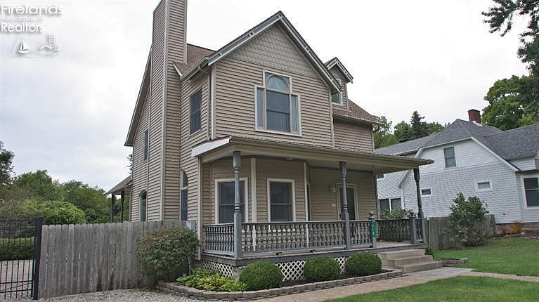 1st image of 113 Huntington Ln