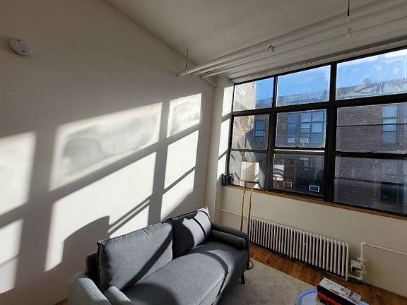 3rd image of 476 Jefferson St APT 413