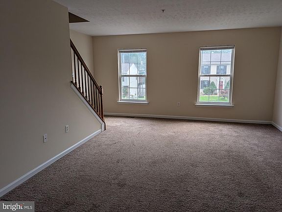 4th image of 160 Independence Dr