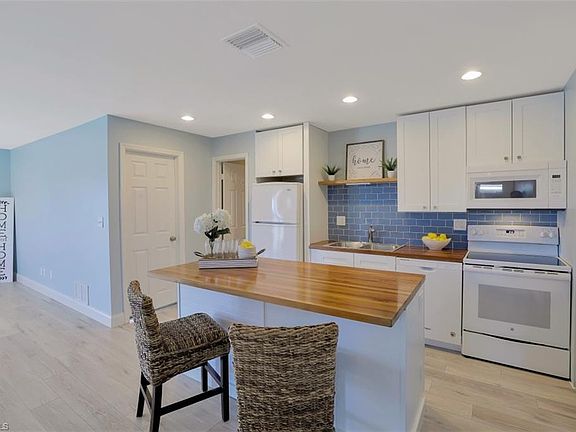 2nd image of 216 Palm Dr #45-8
