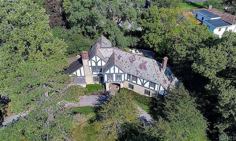 2nd image of 3616 Blossom Heath Rd