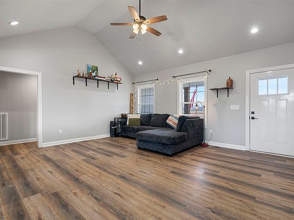 4th image of 8319 Highland Lick Rd