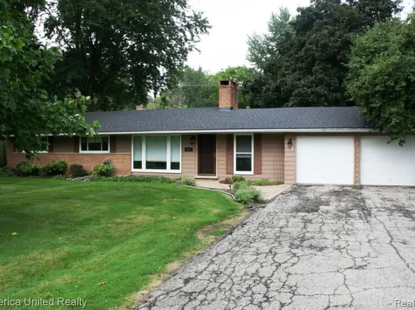 6676 Inkster Rd, West Bloomfield, MI 48322