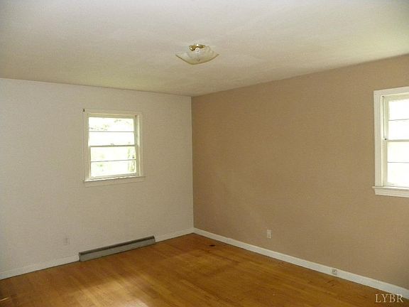 4th image of 318 10th St