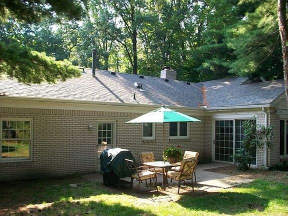 2nd image of 1222 Brownwood Dr