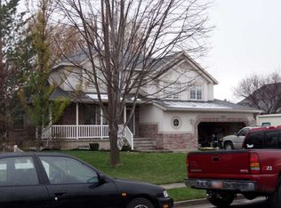 404 E Sandy Park Cir, Midvale, UT 84047