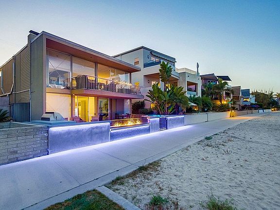 2nd image of 3525 Bayside Walk