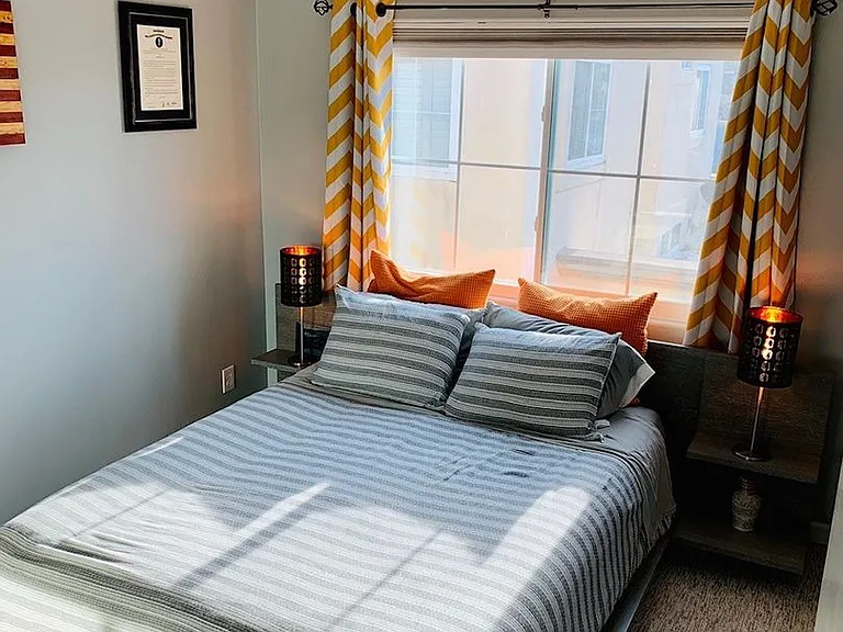 4950 Voltaire St #1 — Photo 13