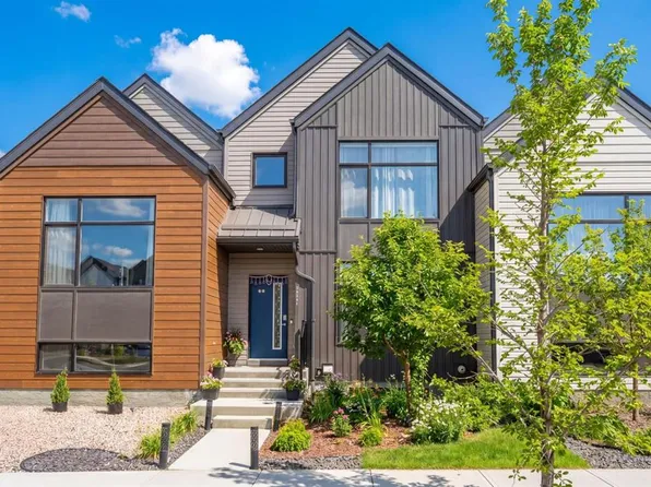 20604 SW Main St SE, Calgary, AB T3M 3G4