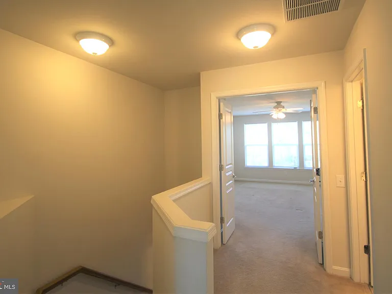515 Ellison Dr — Photo 24