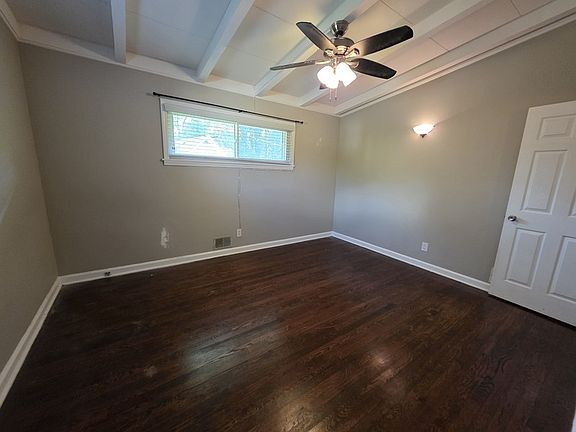 5th image of 3659 Ashwood Dr SE